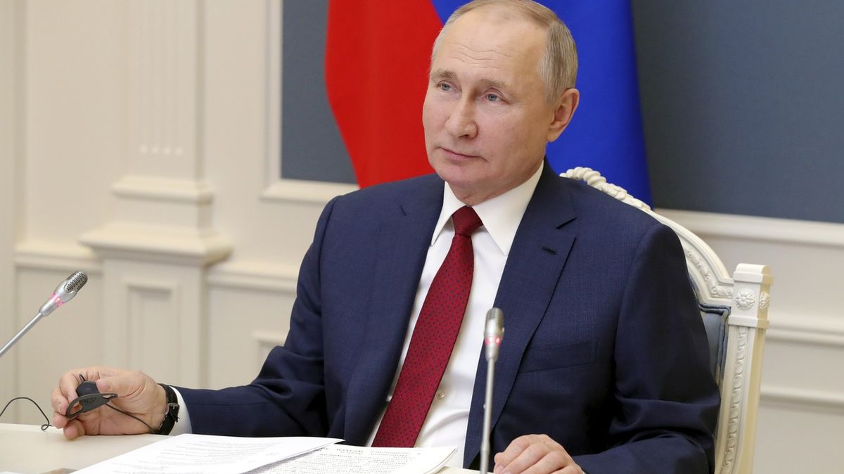 Virtuální Davos: Putin se bojí konce světa, Si Ťin-pching studené války